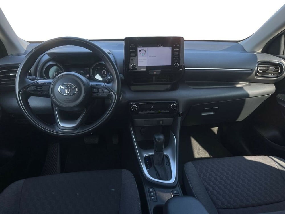 Toyota Yaris usata a Lecco (9)