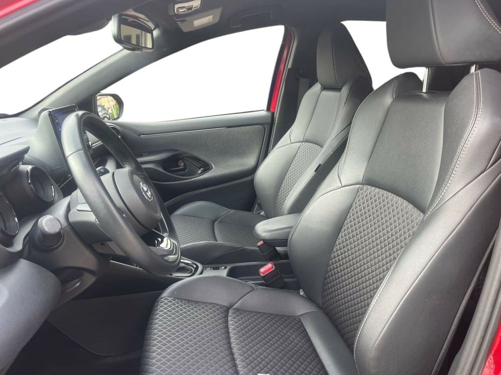 Toyota Yaris usata a Lecco (11)