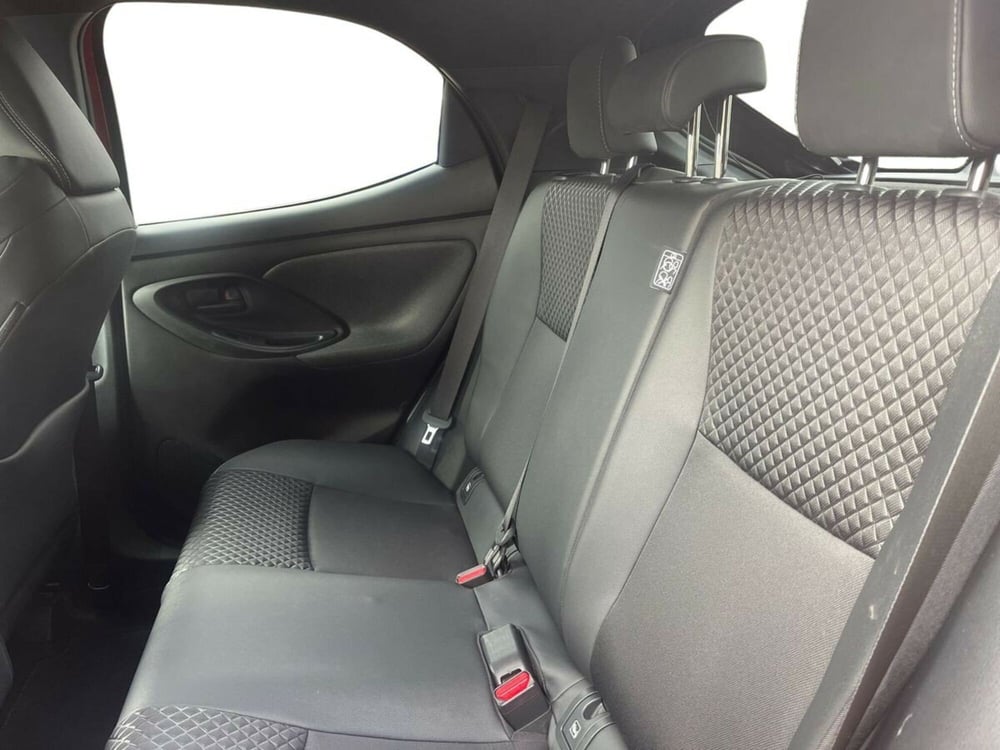 Toyota Yaris usata a Lecco (12)