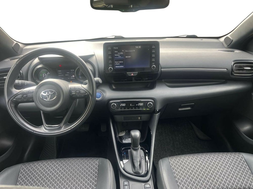 Toyota Yaris usata a Lecco (9)