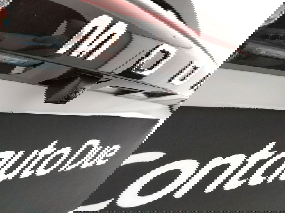 Omoda Omoda 5 SHS-H nuova a Caserta (10)