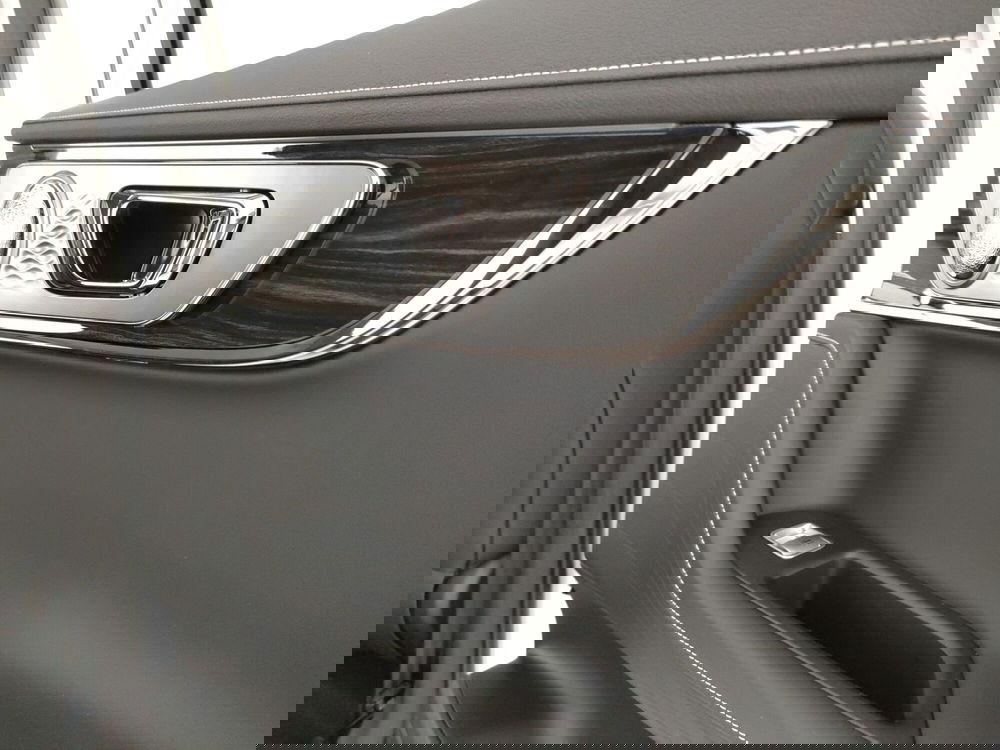 Omoda Omoda 5 SHS-H nuova a Caserta (12)