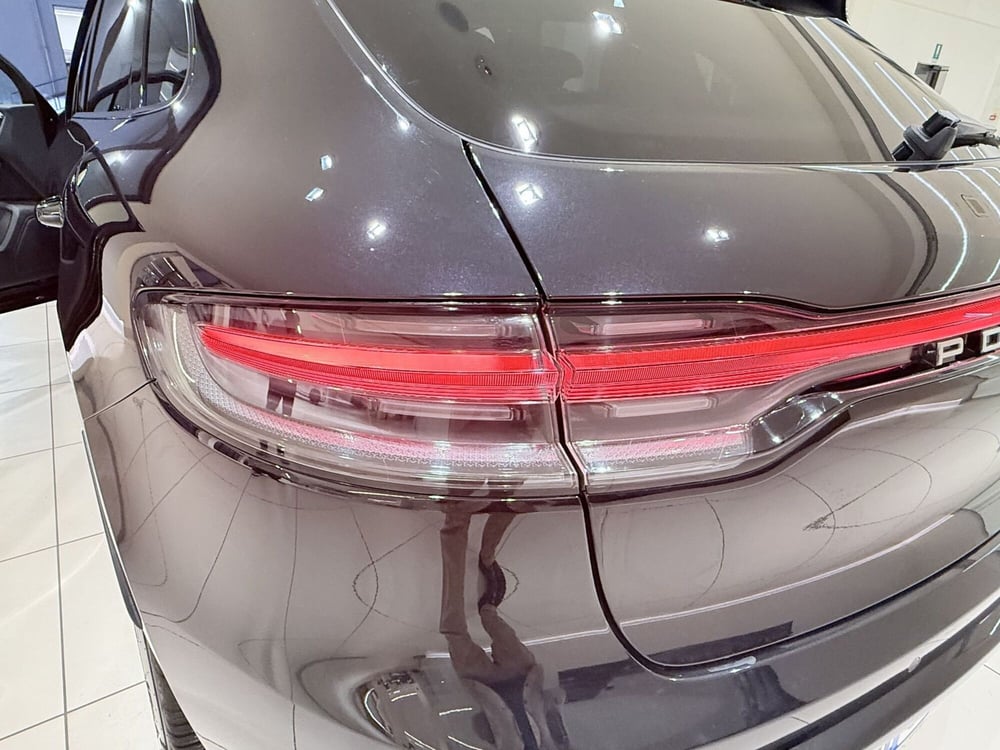 Porsche Macan usata a Latina (13)