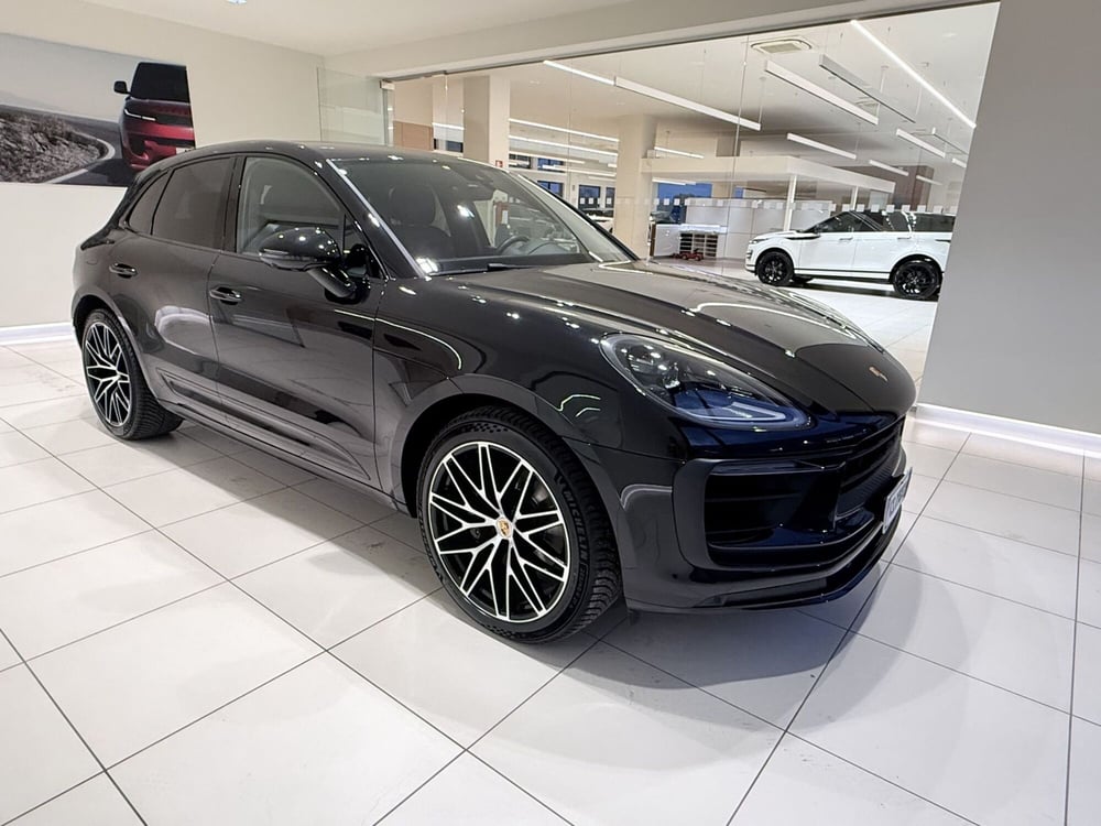 Porsche Macan usata a Latina (6)