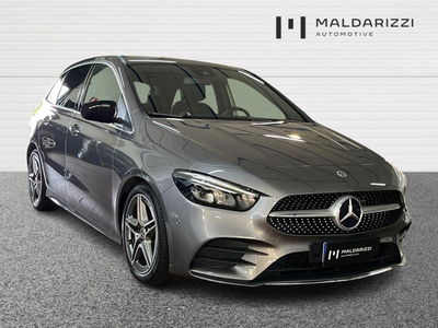 Mercedes-Benz Classe B 180 d Premium del 2022 usata a Bari
