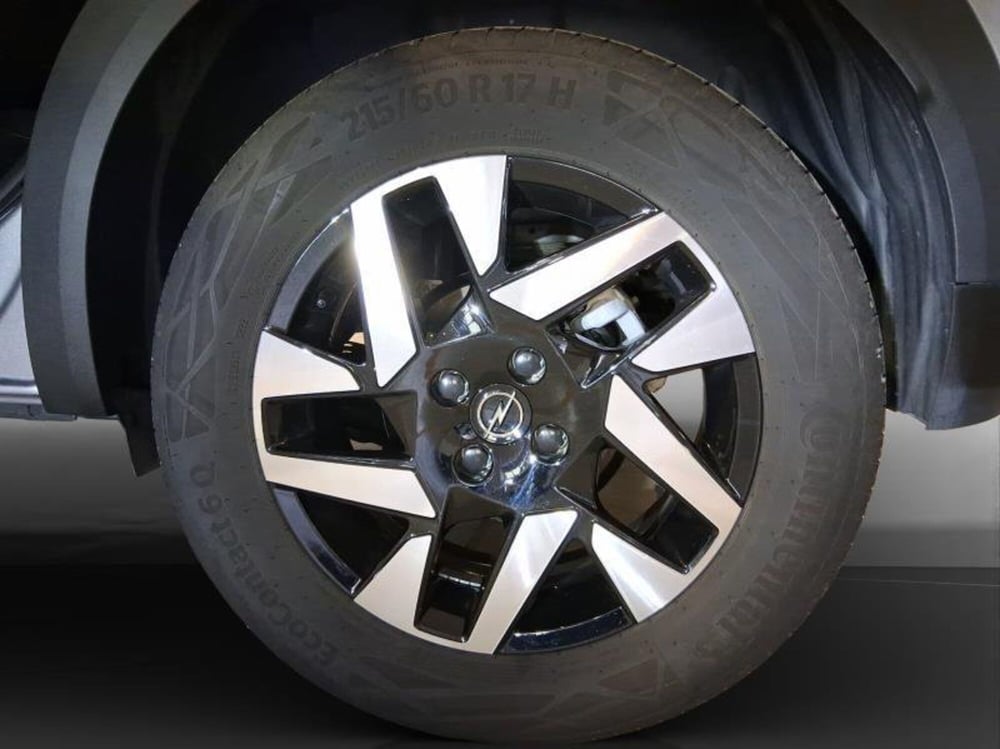 Opel Mokka usata a Genova (18)
