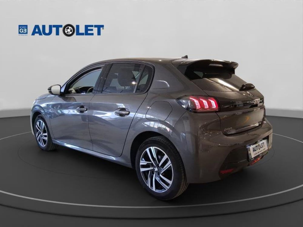 Peugeot 208 usata a Genova (8)
