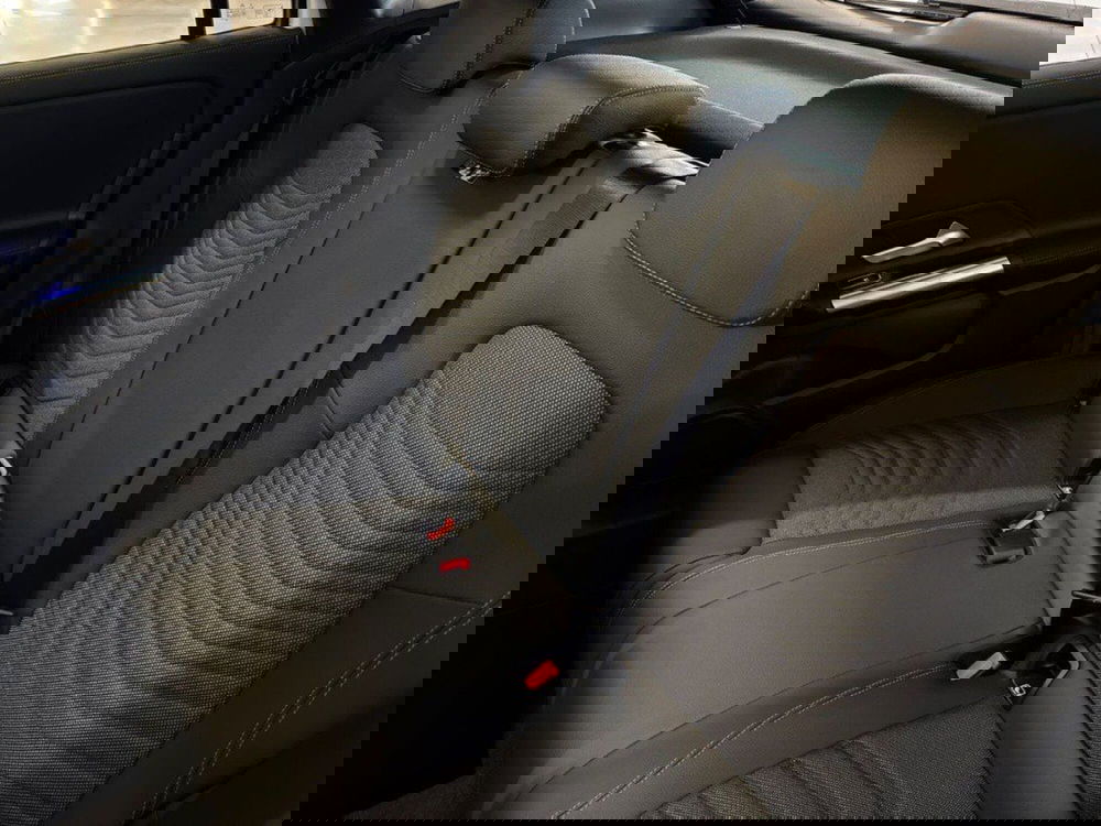 Mercedes-Benz GLA SUV nuova a Rimini (13)