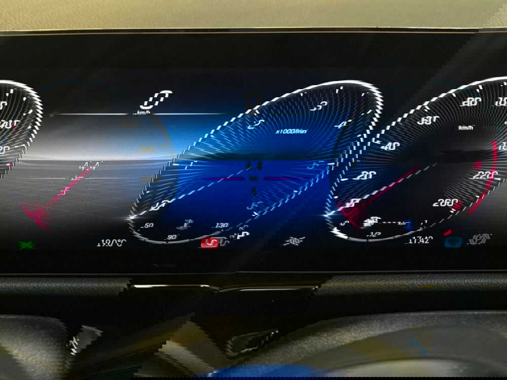 Mercedes-Benz GLA SUV nuova a Rimini (9)