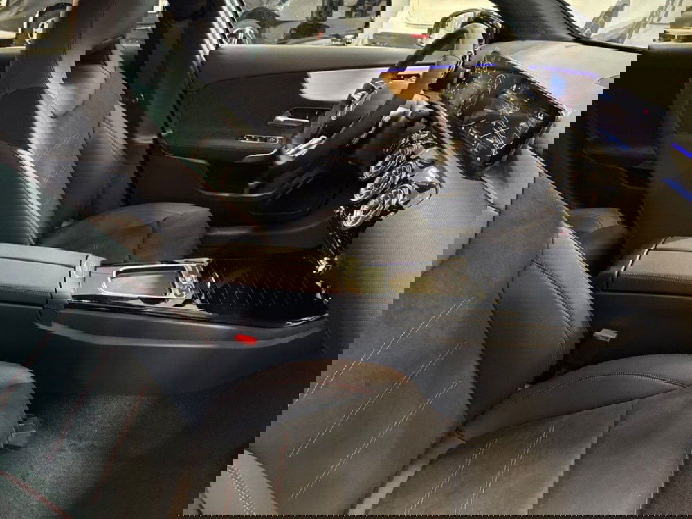 Mercedes-Benz Classe A Sedan nuova a Rimini (14)