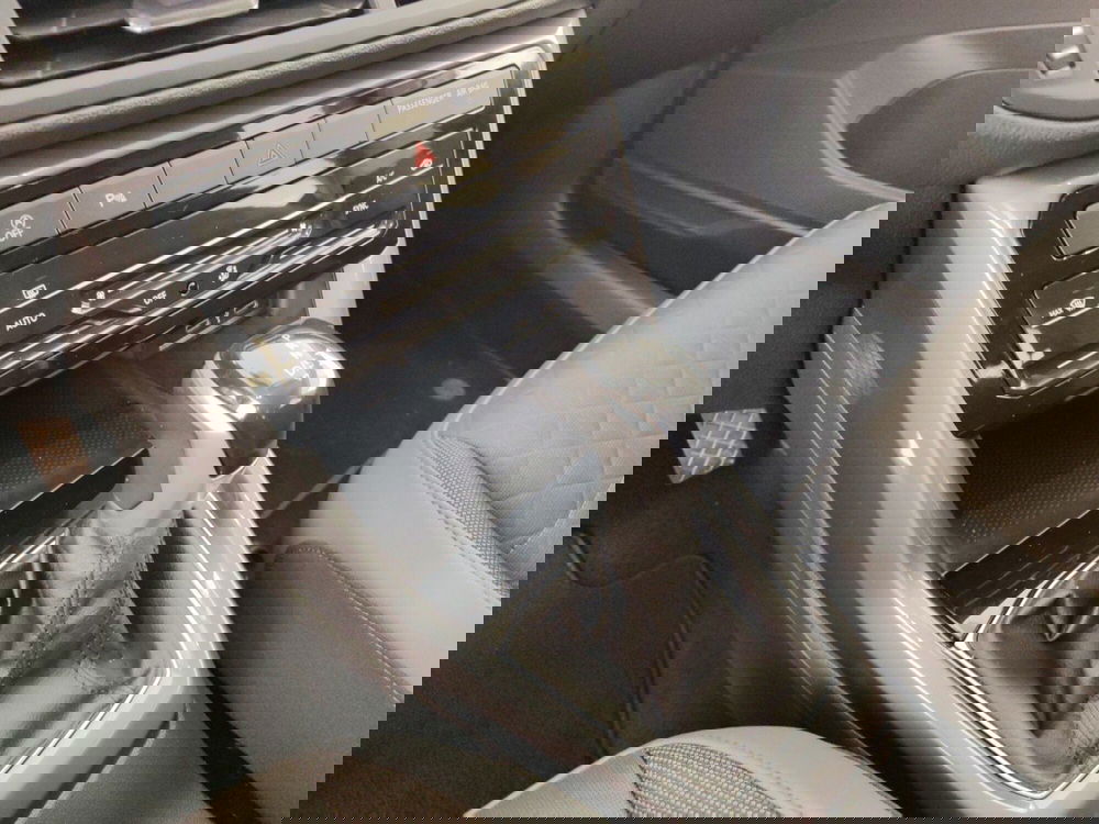 Volkswagen T-Cross usata a Massa-Carrara (11)