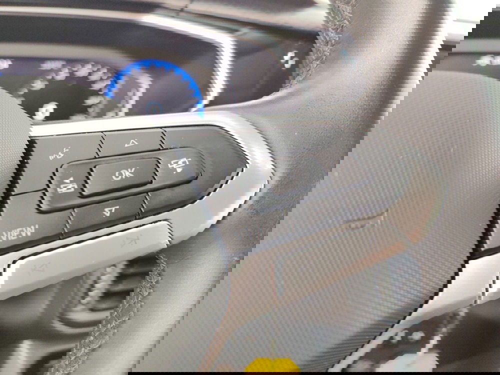 Volkswagen T-Cross usata a Massa-Carrara (13)