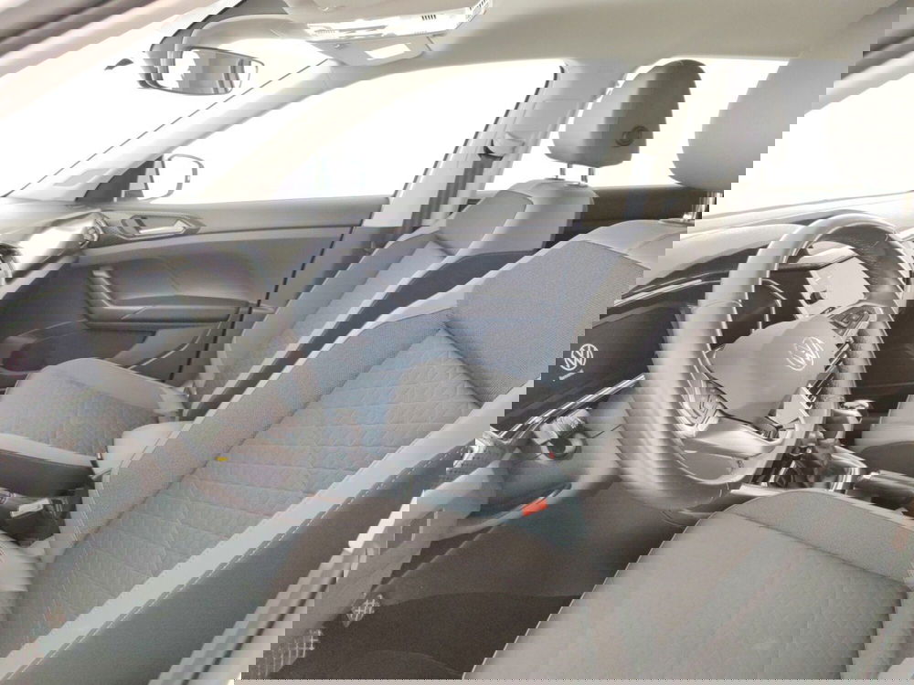 Volkswagen T-Cross usata a Massa-Carrara (7)