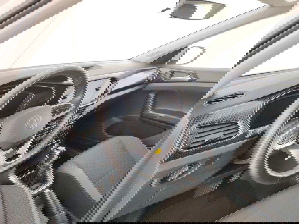 Volkswagen T-Cross usata a Massa-Carrara (8)