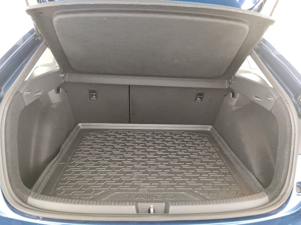 Volkswagen Taigo usata a Napoli (20)