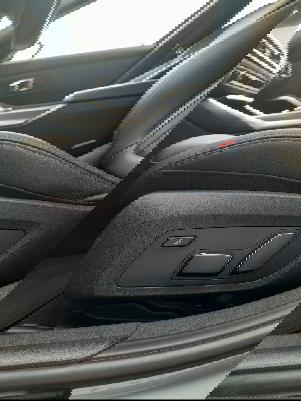 BMW Serie 3 Touring usata a Asti (10)
