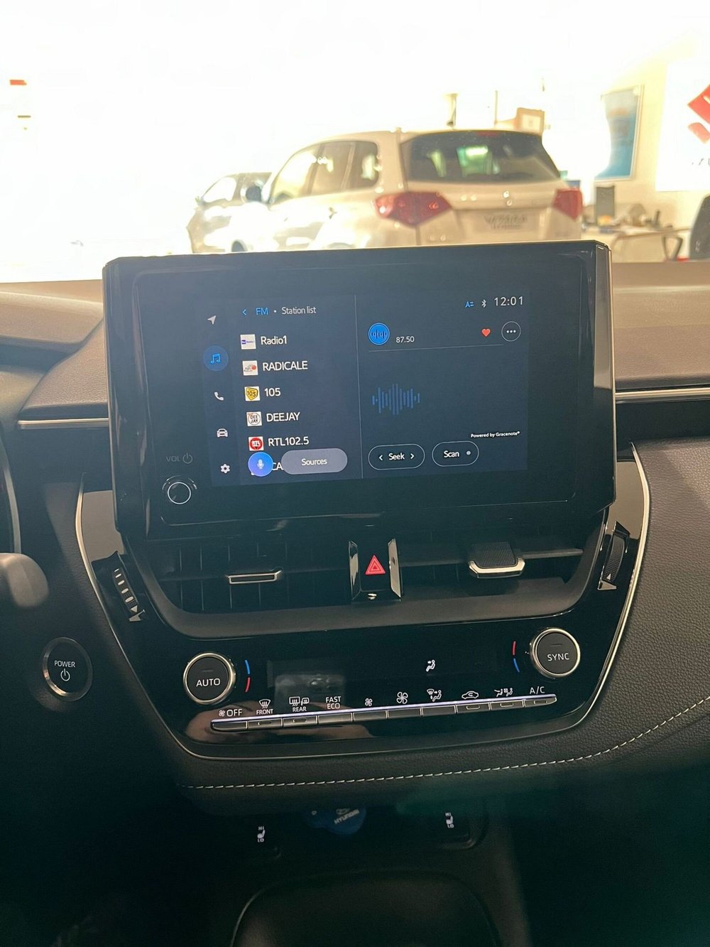 Suzuki Swace nuova a Pordenone (4)