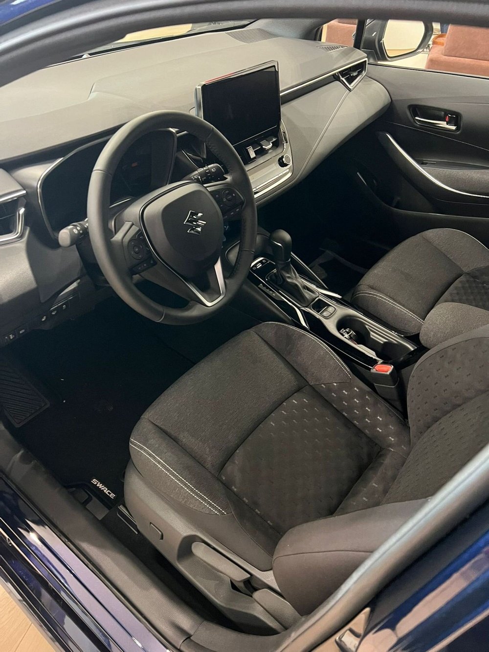 Suzuki Swace nuova a Pordenone (6)