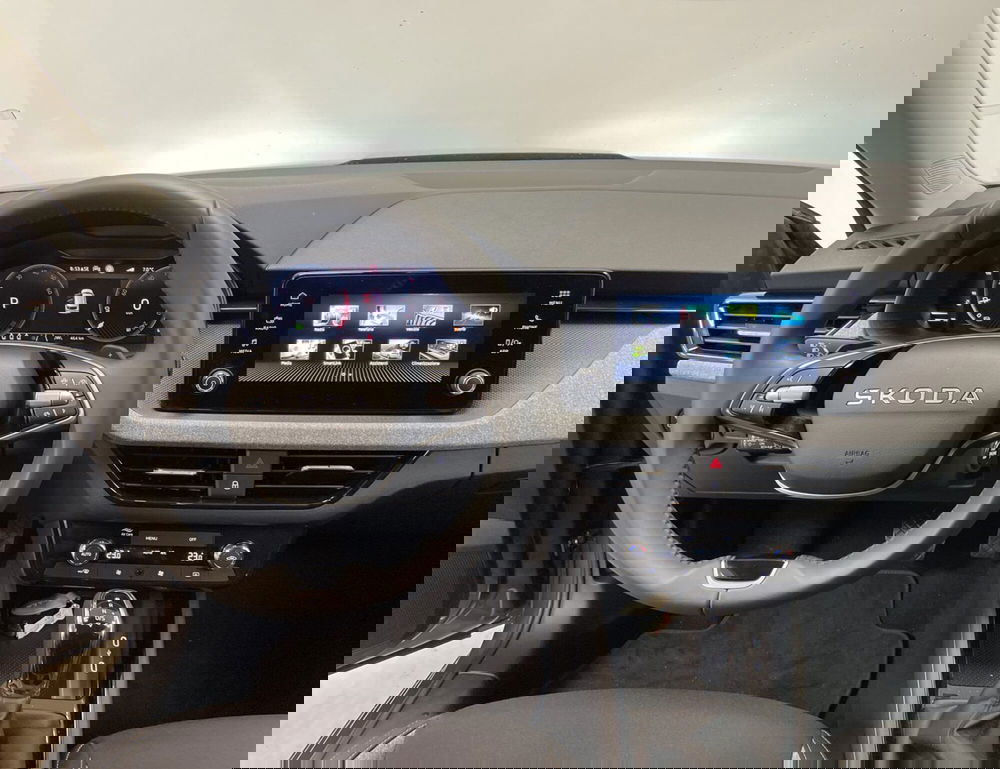 Skoda Kamiq nuova a Varese (13)