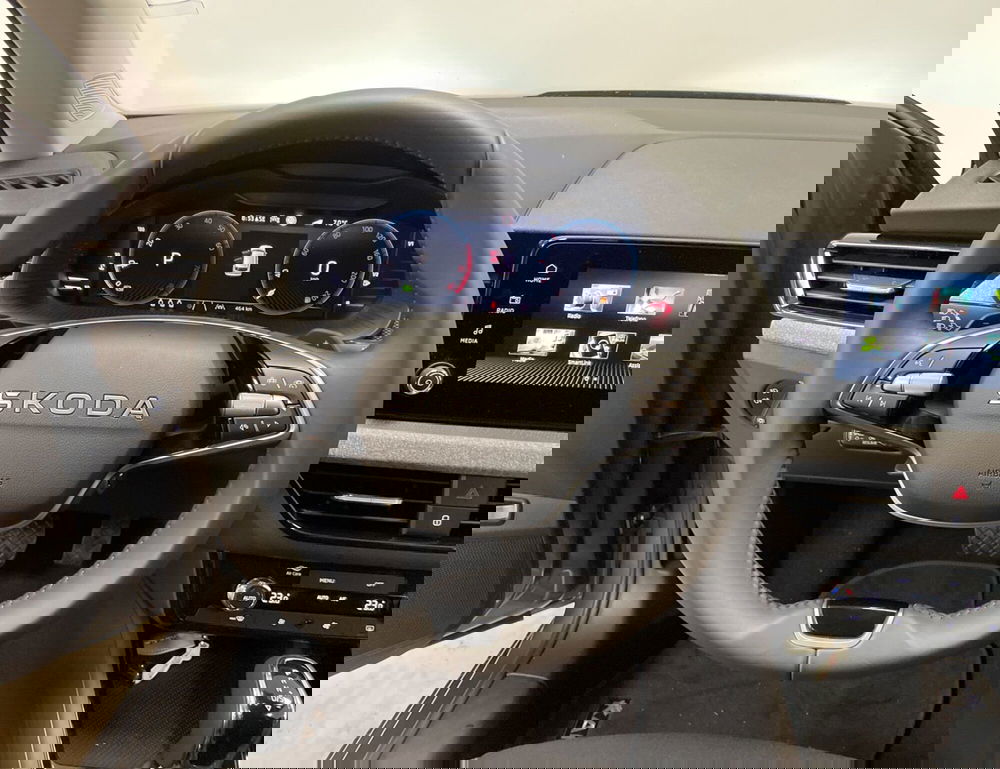 Skoda Kamiq nuova a Varese (14)