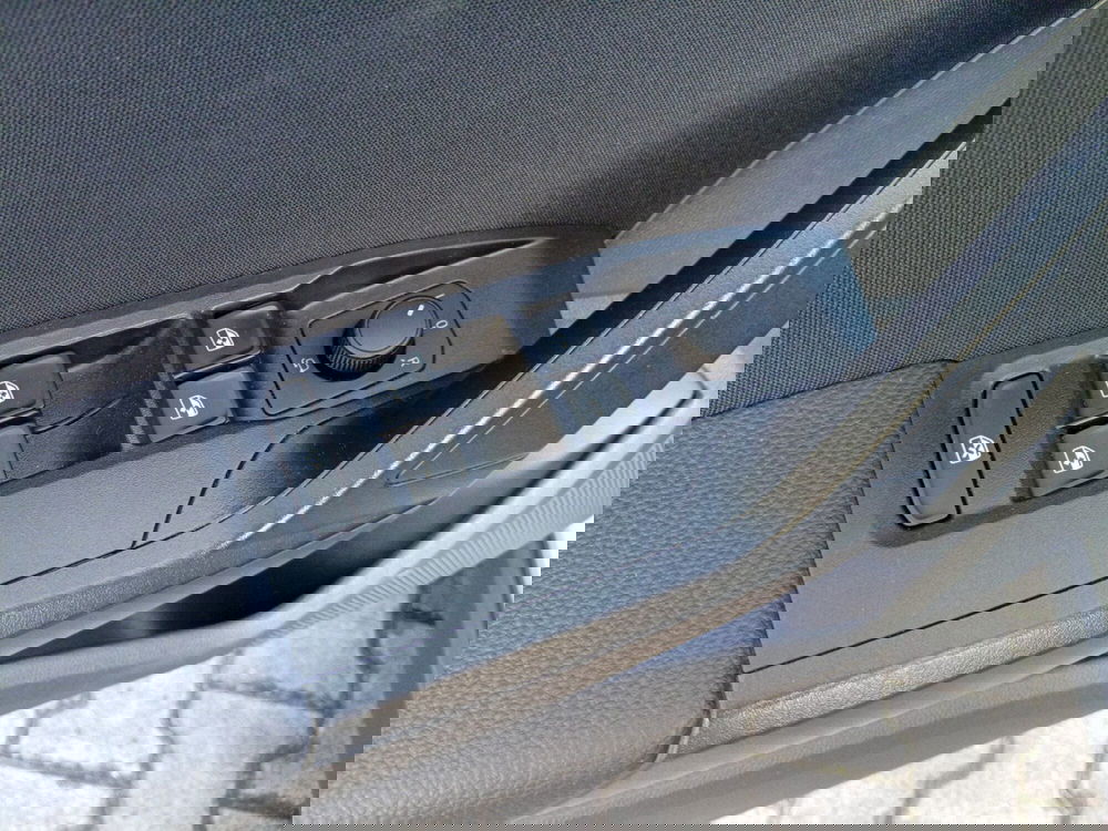 SEAT Arona usata a Brescia (18)