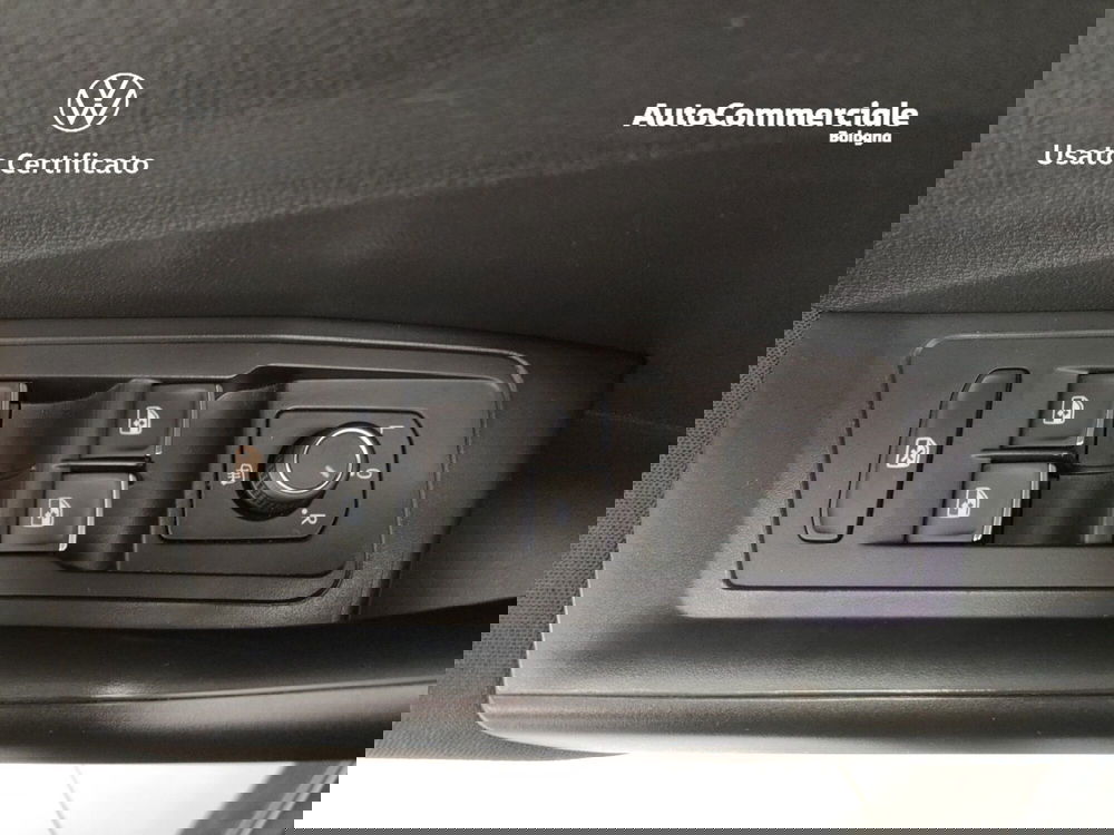 Volkswagen T-Roc usata a Bologna (9)