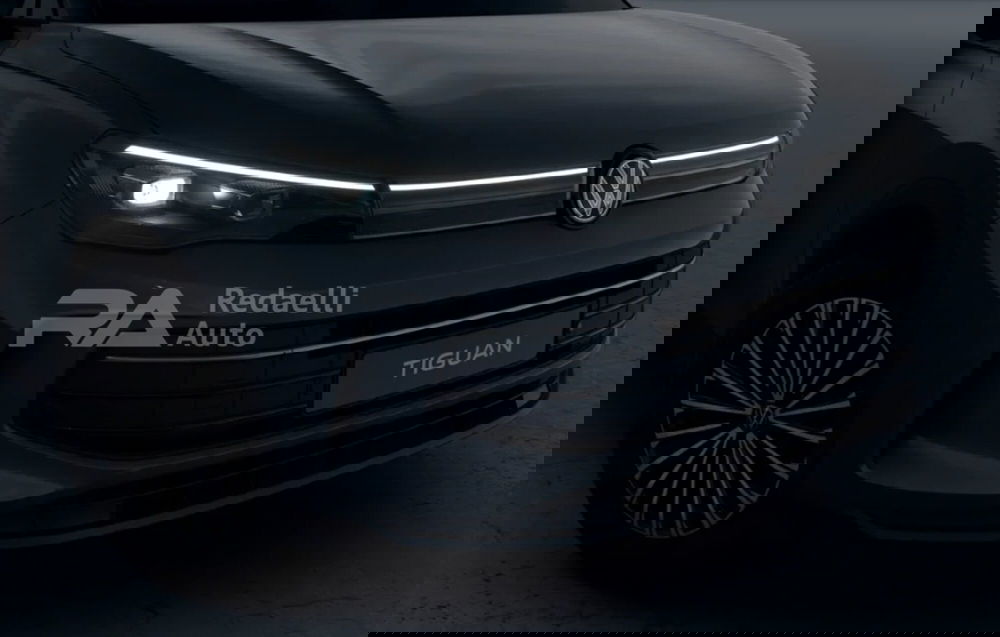 Volkswagen Tiguan nuova a Lecco (4)