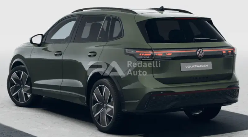 Volkswagen Tiguan nuova a Lecco (3)