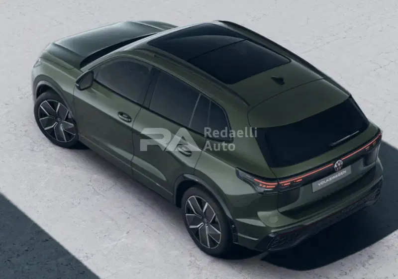 Volkswagen Tiguan nuova a Lecco (5)