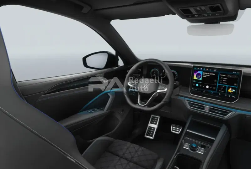 Volkswagen Tiguan nuova a Lecco (7)