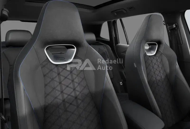 Volkswagen Tiguan nuova a Lecco (8)