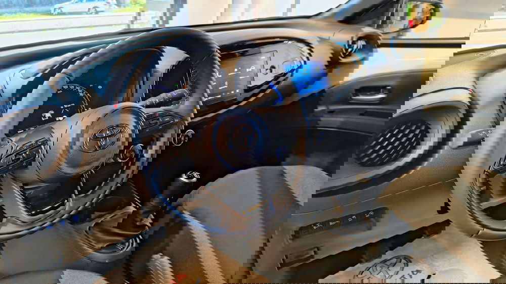 Toyota Aygo X nuova a Catanzaro (10)