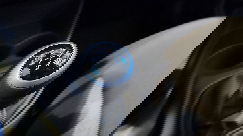 Toyota Aygo X nuova a Catanzaro (14)