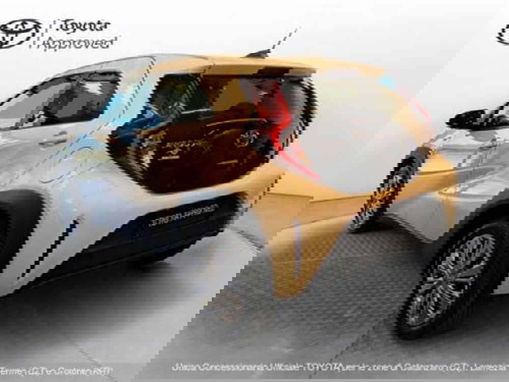 Toyota Aygo X nuova a Catanzaro (4)