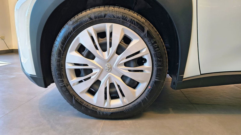 Toyota Aygo X nuova a Catanzaro (6)