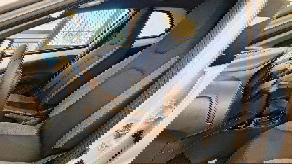 Toyota Aygo X nuova a Catanzaro (7)