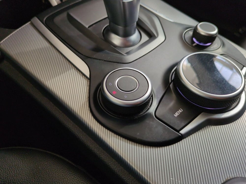 Alfa Romeo Stelvio usata a Agrigento (14)