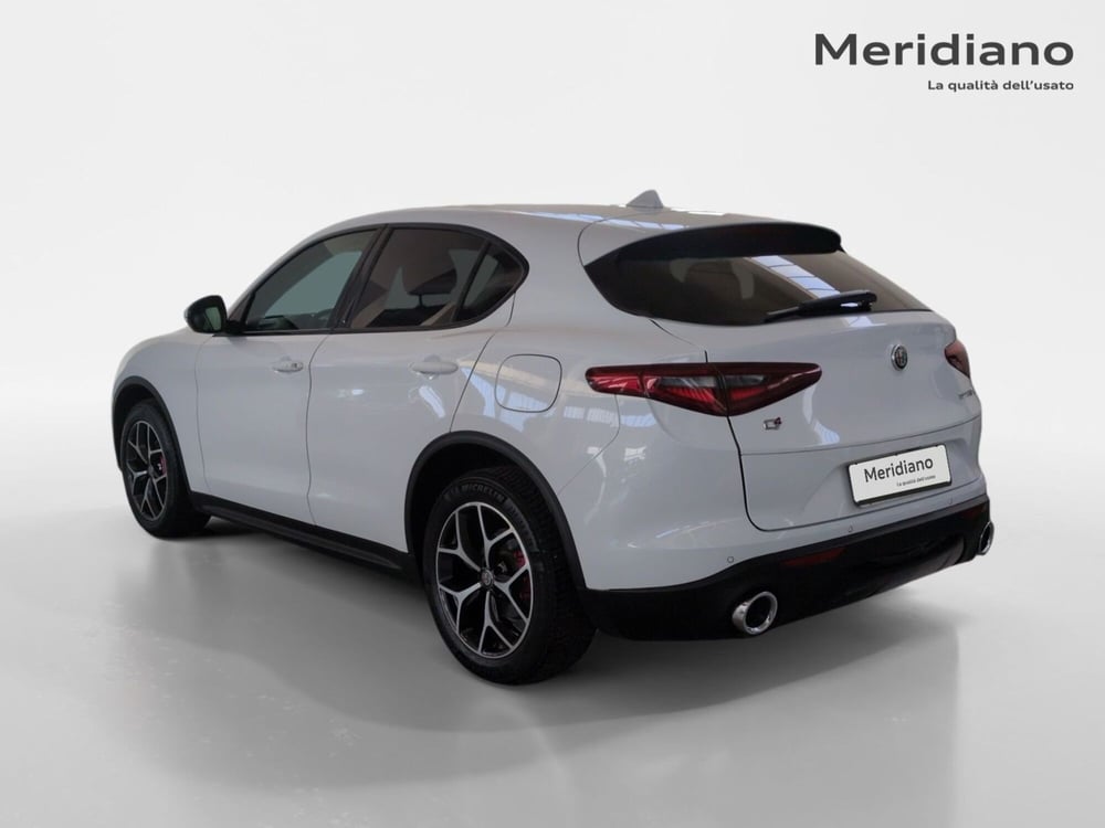 Alfa Romeo Stelvio usata a Agrigento (3)