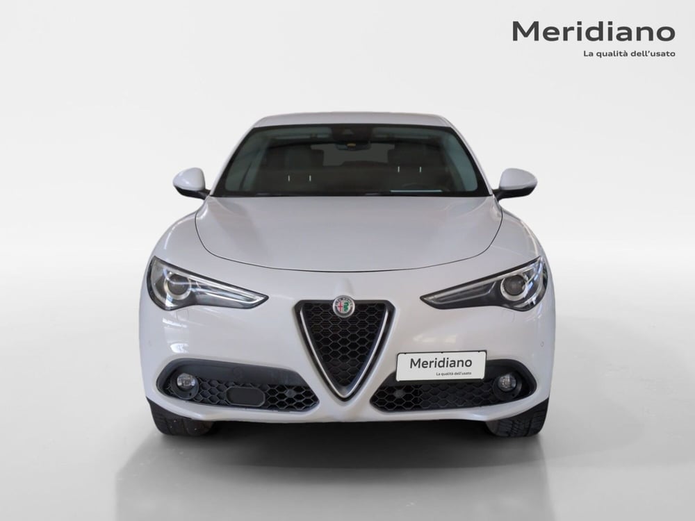 Alfa Romeo Stelvio usata a Agrigento (5)