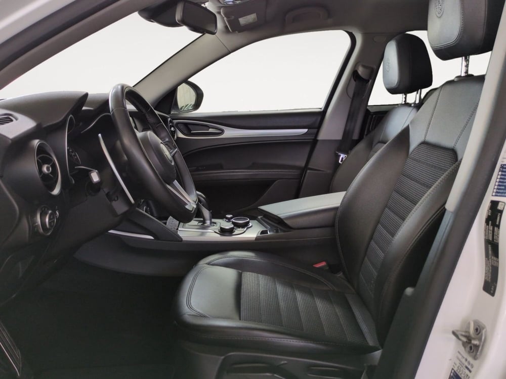 Alfa Romeo Stelvio usata a Agrigento (6)