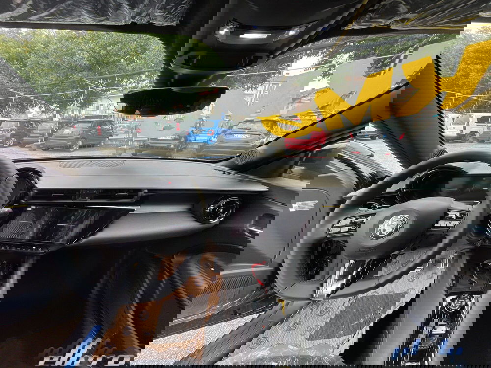 Alfa Romeo Junior nuova a Cuneo (12)