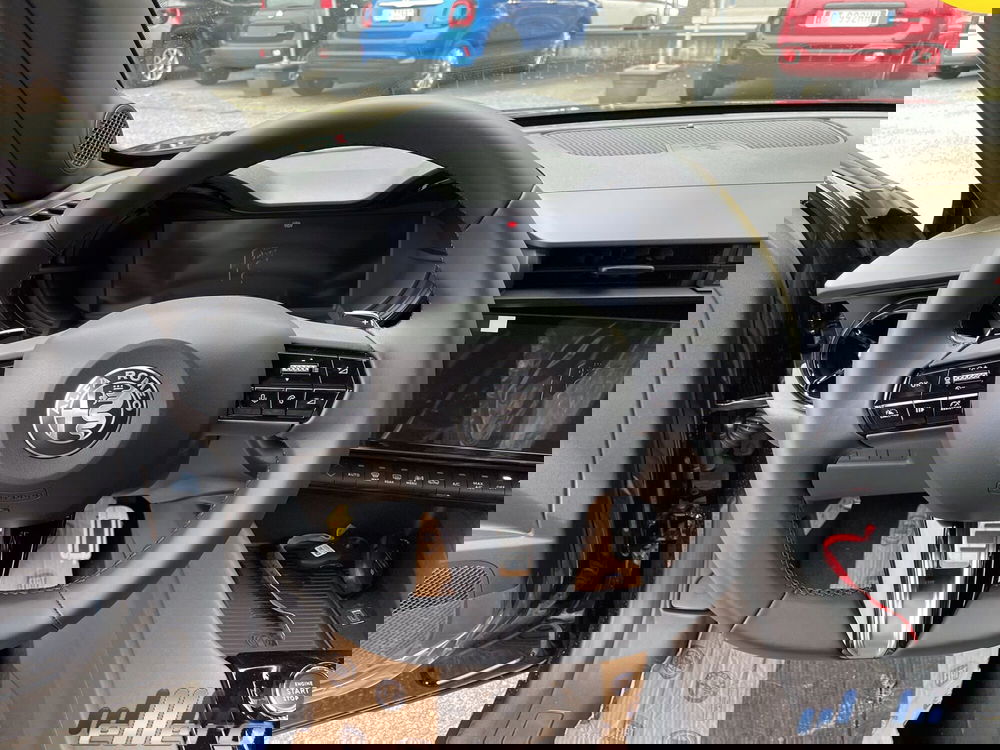 Alfa Romeo Junior nuova a Cuneo (13)