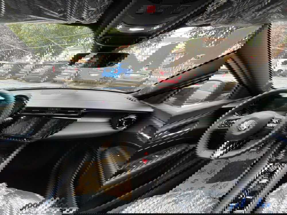 Alfa Romeo Junior nuova a Cuneo (12)