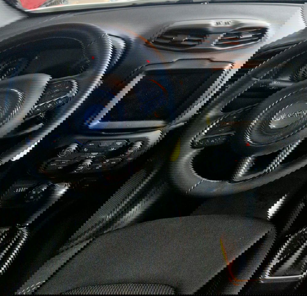 Jeep Renegade usata a Terni (12)