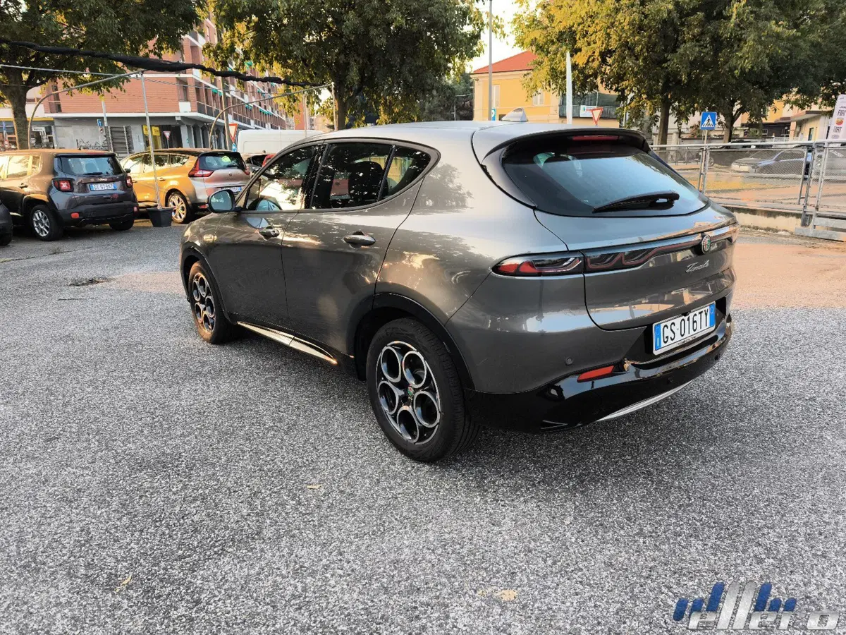 Alfa Romeo Tonale nuova a Cuneo (7)