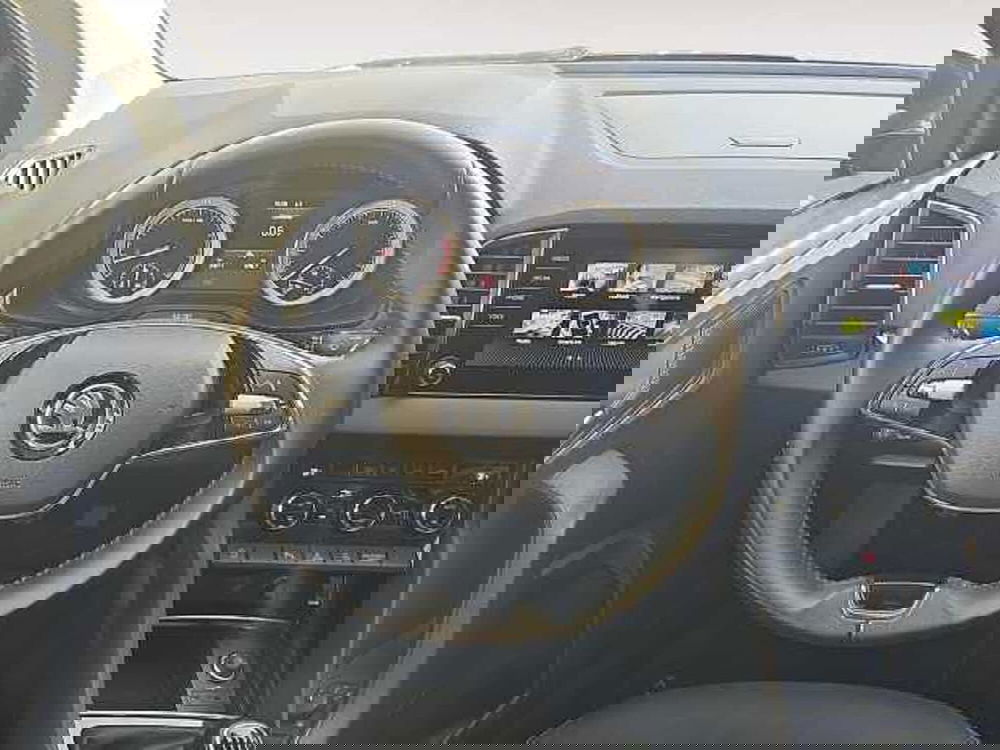 Skoda Karoq usata a Lecco (11)