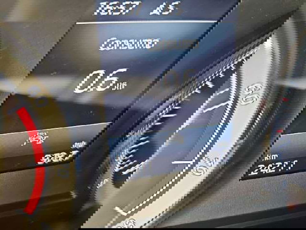 Skoda Karoq usata a Lecco (16)