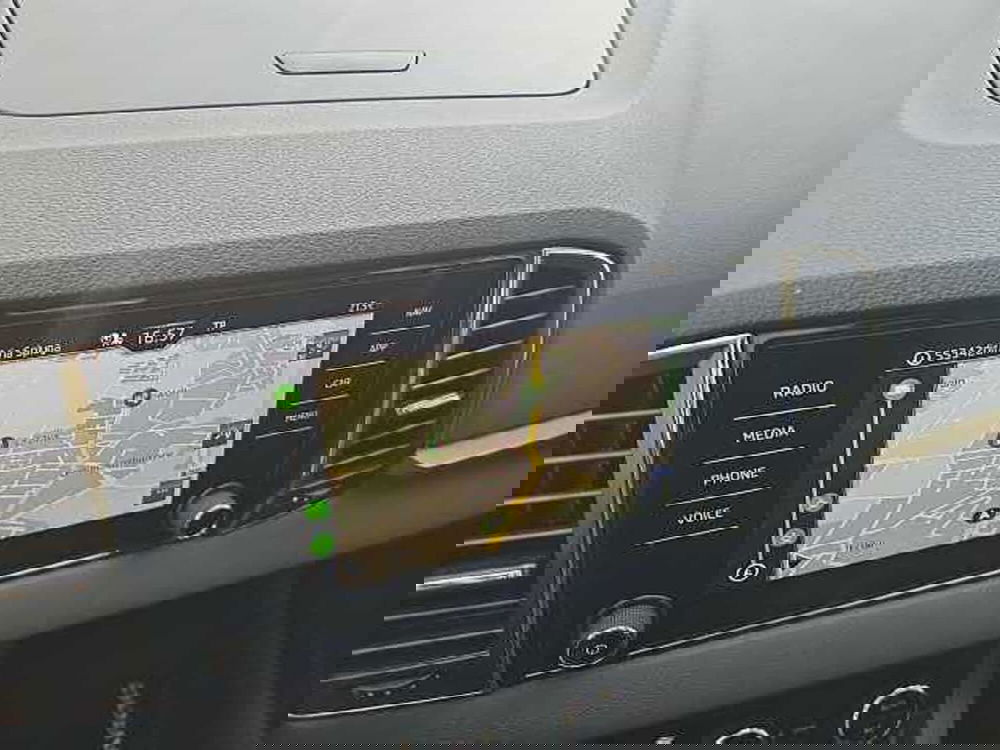 Skoda Karoq usata a Lecco (17)