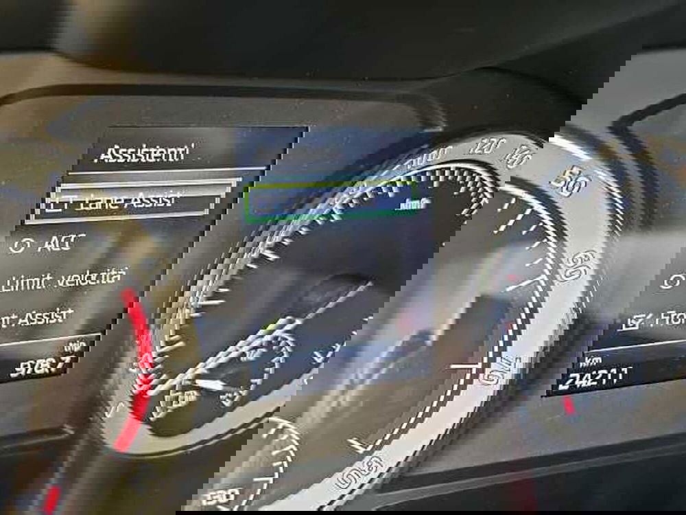 Skoda Karoq usata a Lecco (19)