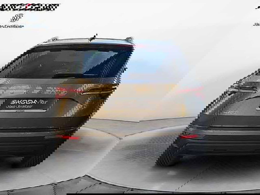 Skoda Karoq usata a Lecco (6)